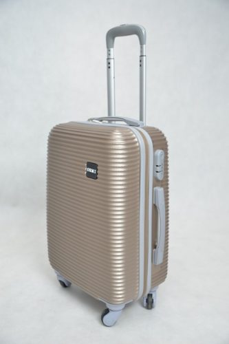 Chris kabin bőrönd pezsgő színben 55 x 35 x 25 cm